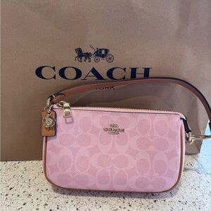 Coach Powder Pink 2026
